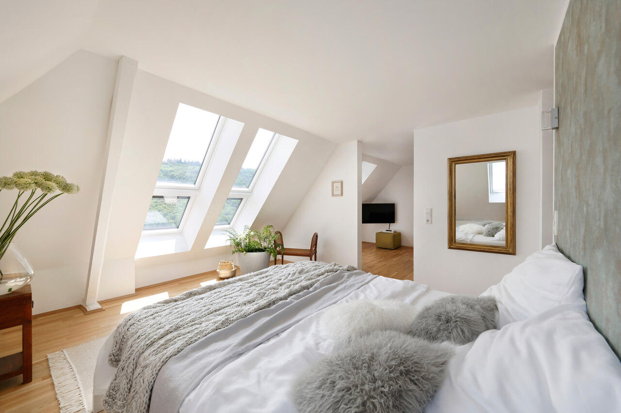 Favorisez l'éclairage de votre chambre à coucher avec une fenêtre de toit 